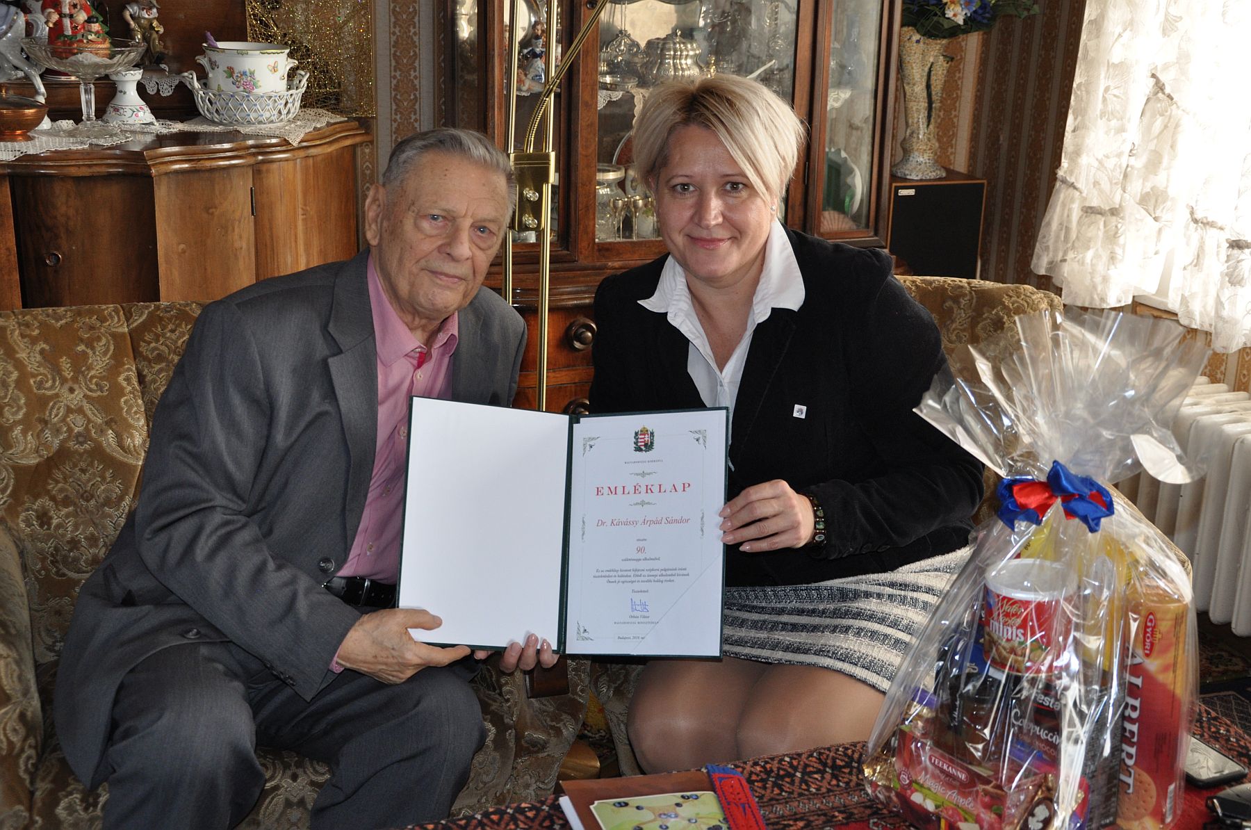 A 90 esztendős Kávássy Árpád Sándor doktor úr köszöntése